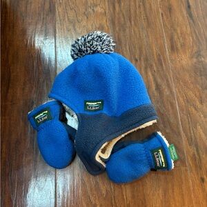 L.L. Bean Blue and Navy Fleece Hat and Mittens Set